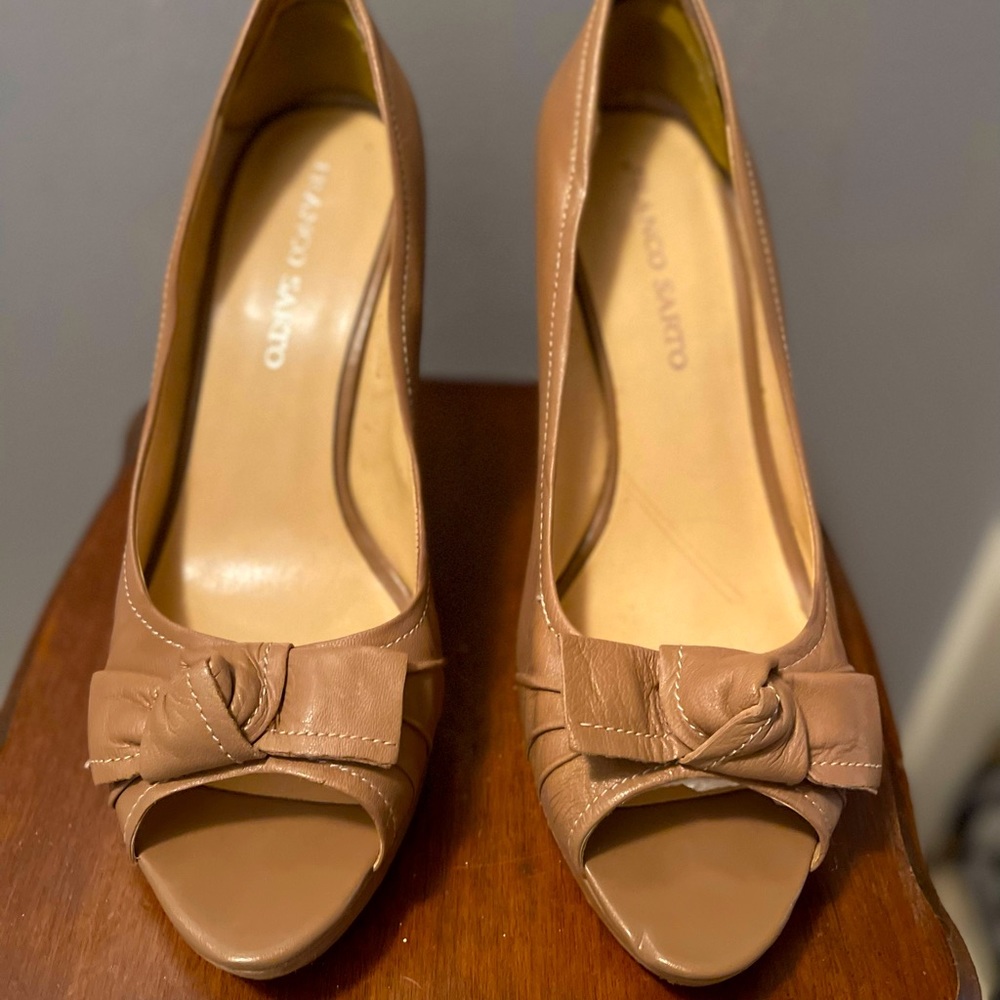 Franco Sarto Camel Peep Toe Heels w/ bow
